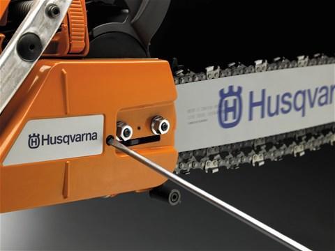 Цепная бензиновая пила Хускварна 140 16" (Husqvarna 9667764-04) Цепная бензиновая пила Хускварна 140 16" (Husqvarna 9667764-04)