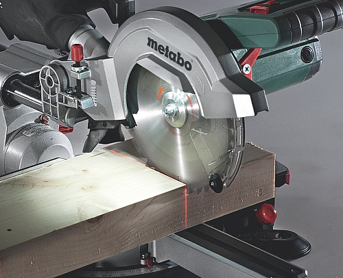 Пила торцовочная Metabo KGS 254 M 602540000 Пила торцовочная Metabo KGS 254 M 602540000