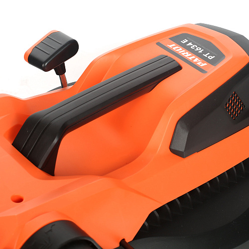 Газонокосилка электрическая Patriot PT 1634 Е 512309224 Газонокосилка электрическая Patriot PT 1634 Е 512309224