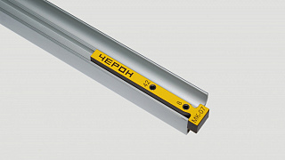 Мебельный кондуктор Черон для сверления отверстий в алюминиевых ручках дверей-купе МК-07 Мебельный кондуктор Черон для сверления отверстий в алюминиевых ручках дверей-купе МК-07